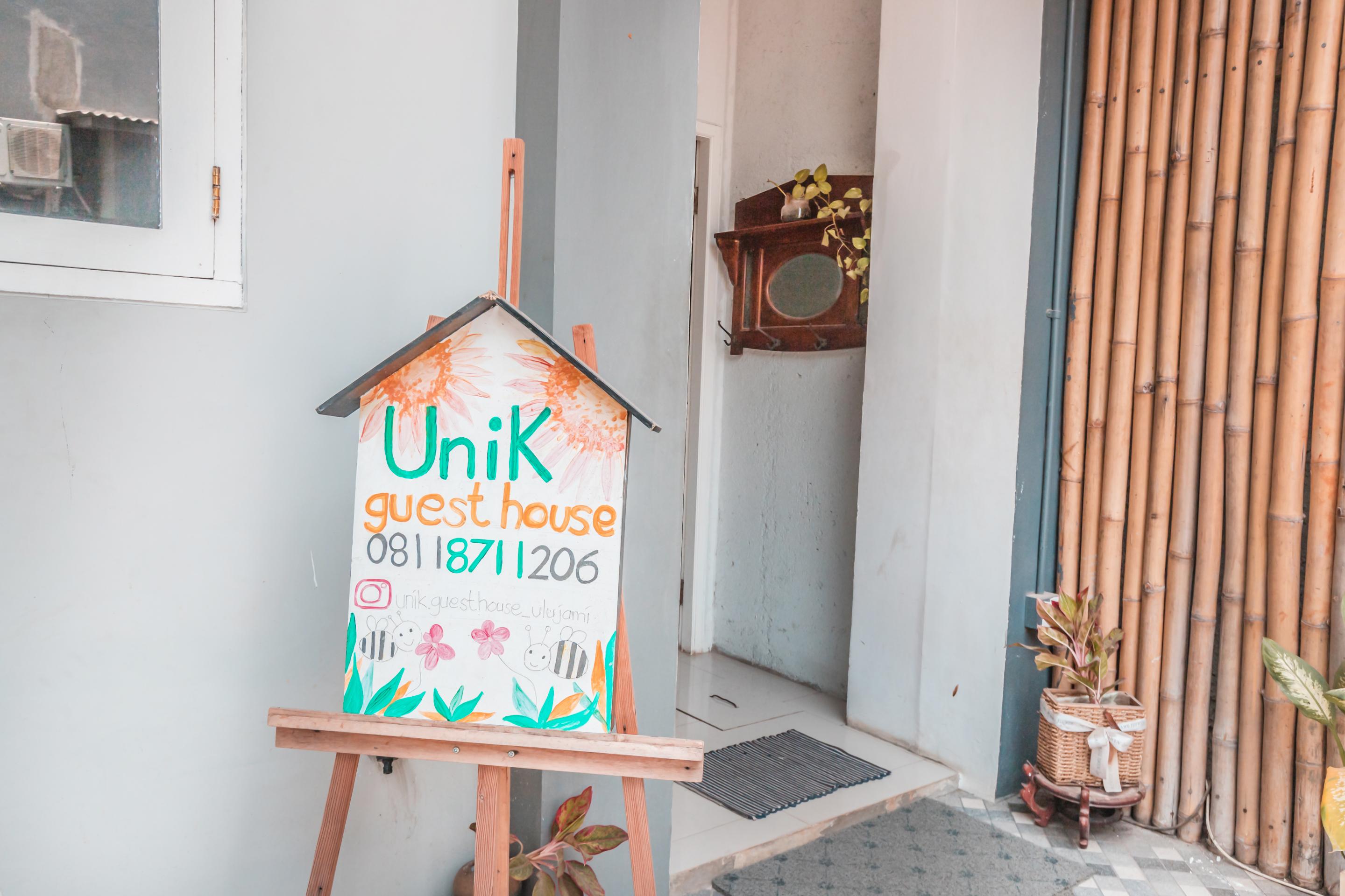 Oyo 1555 Unik Guesthouse Syariah Jakarta Exteriör bild